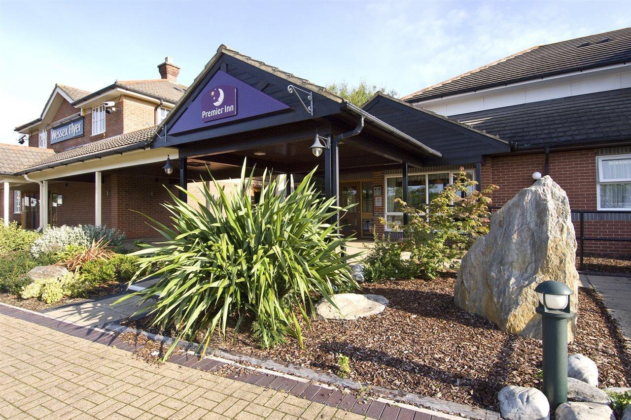 Premier Inn Bristol South Ngoại thất bức ảnh